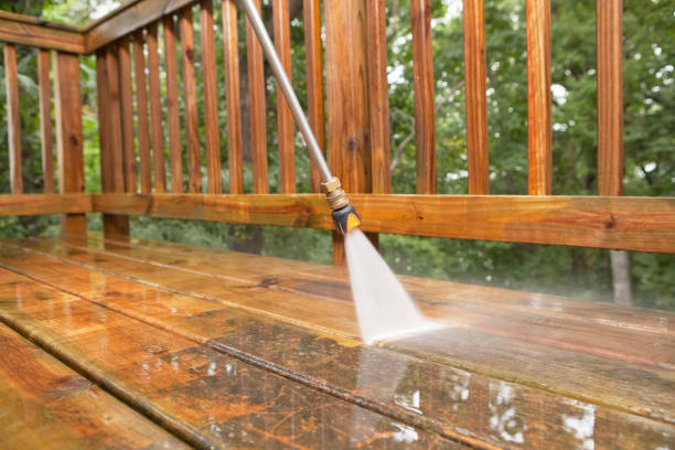 Best Garage Pressure Washing  in Holland, OH